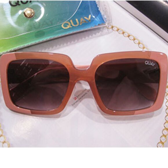 Quay Total Vibe sunglasses - Picture 2 of 11